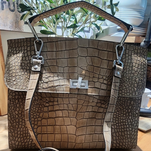Claudia Firenze large print embossed bag - Picture 1 of 5